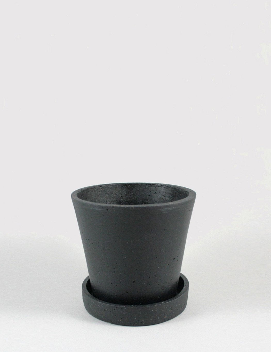 Flowerpot with Saucer